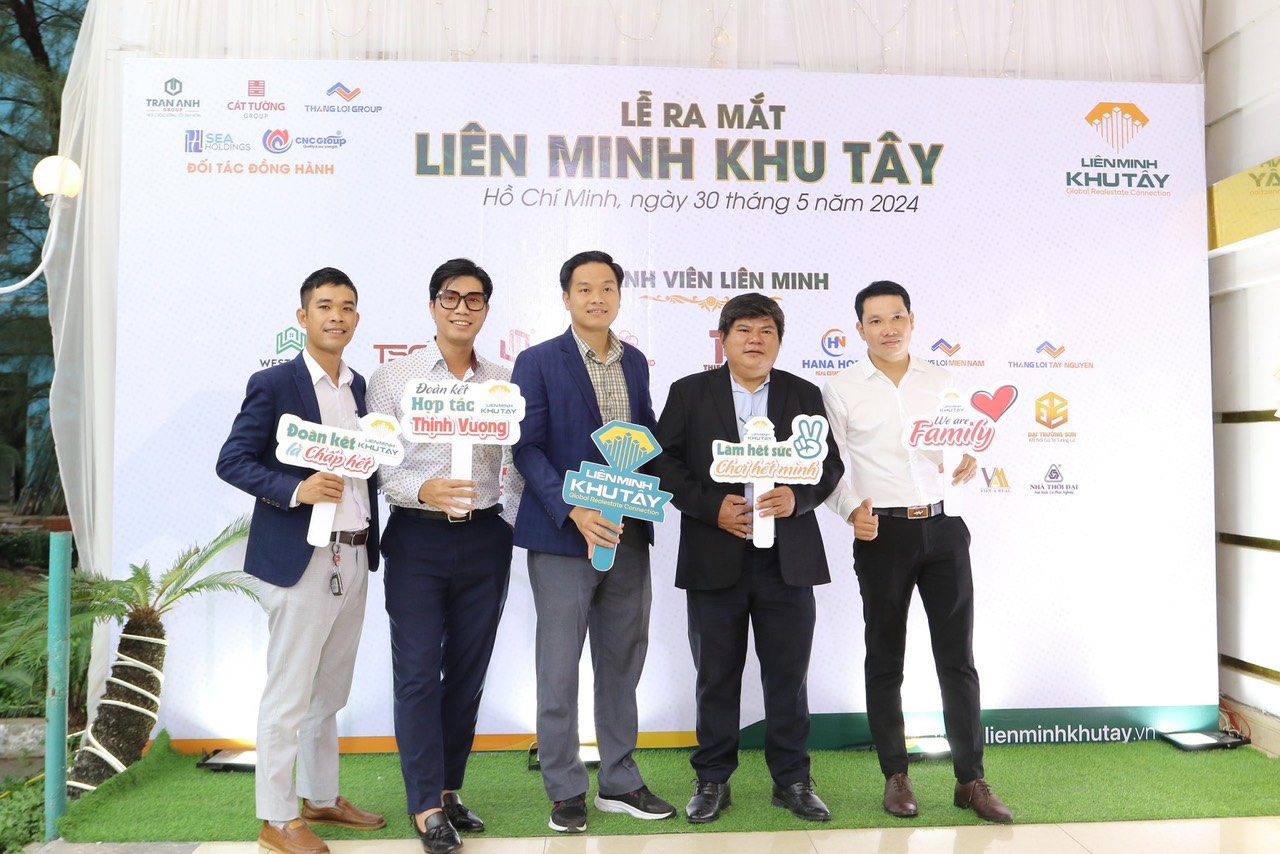 Liên minh bất động sản khu Tây