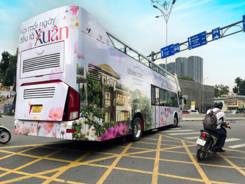 Izumi City Phủ Sóng Với Roadshow City Tour Xe Buýt 2 Tầng