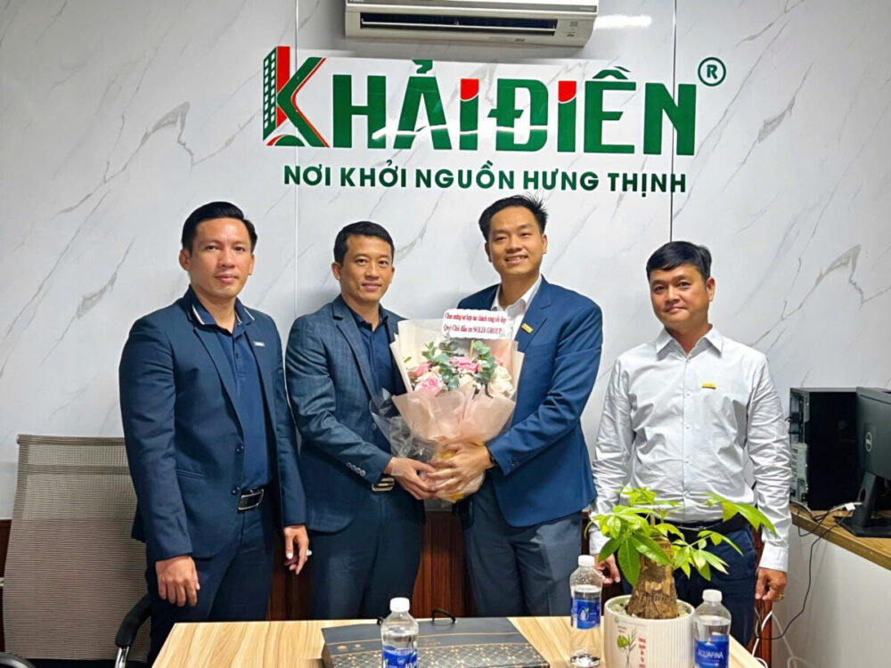 Hình ảnh lưu niệm Khải Điền Group cùng ban lãnh đạo chủ đầu tư dự án The Solia