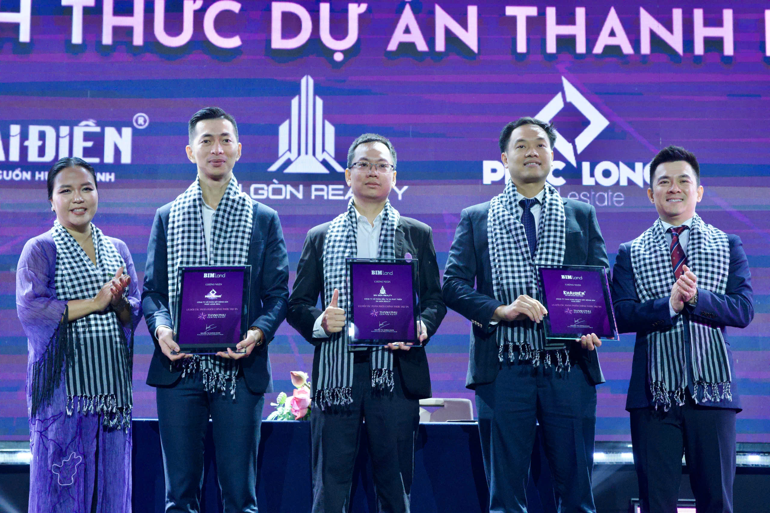thanh phu centre point
